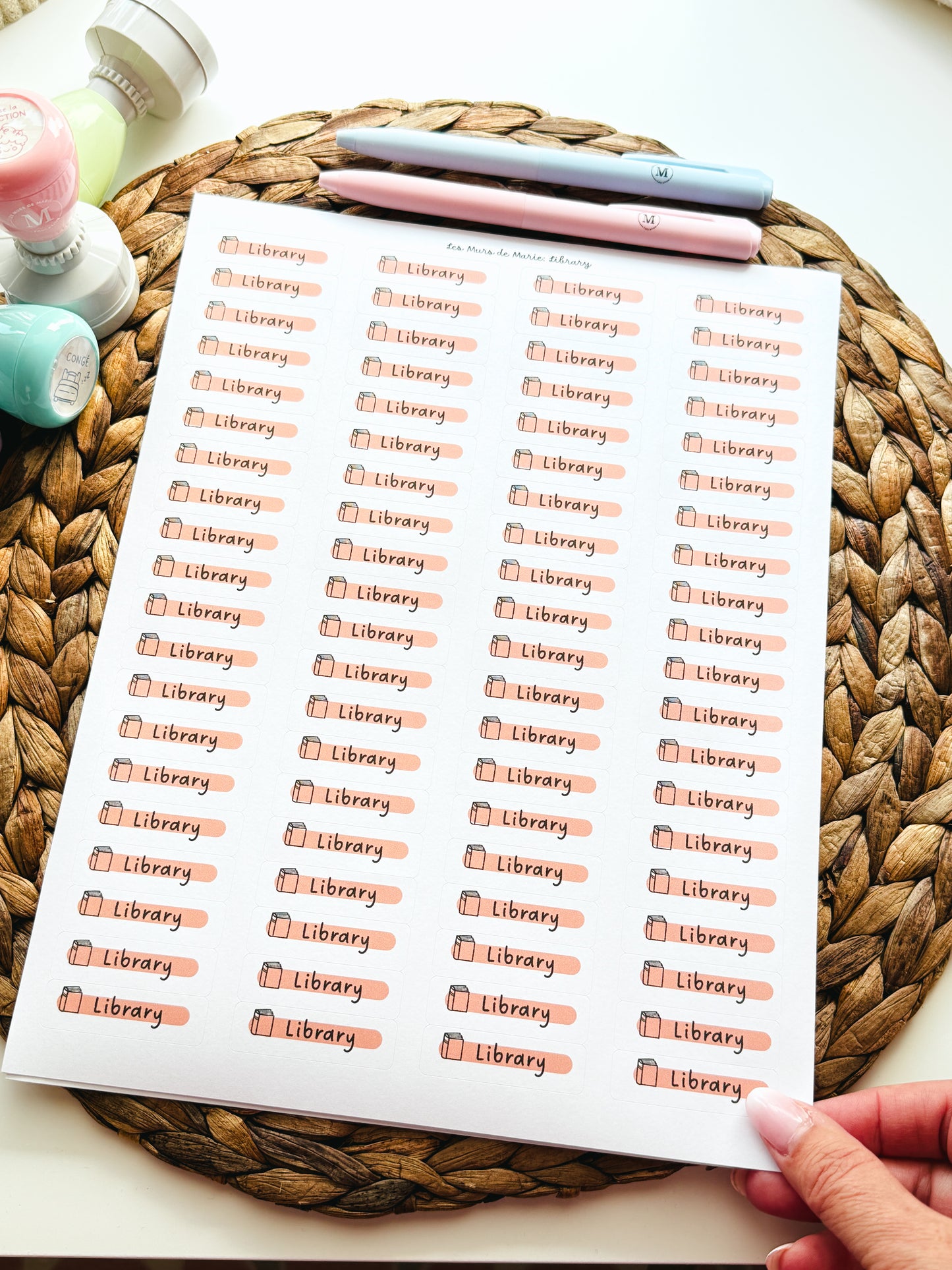 Étiquettes (English) Library