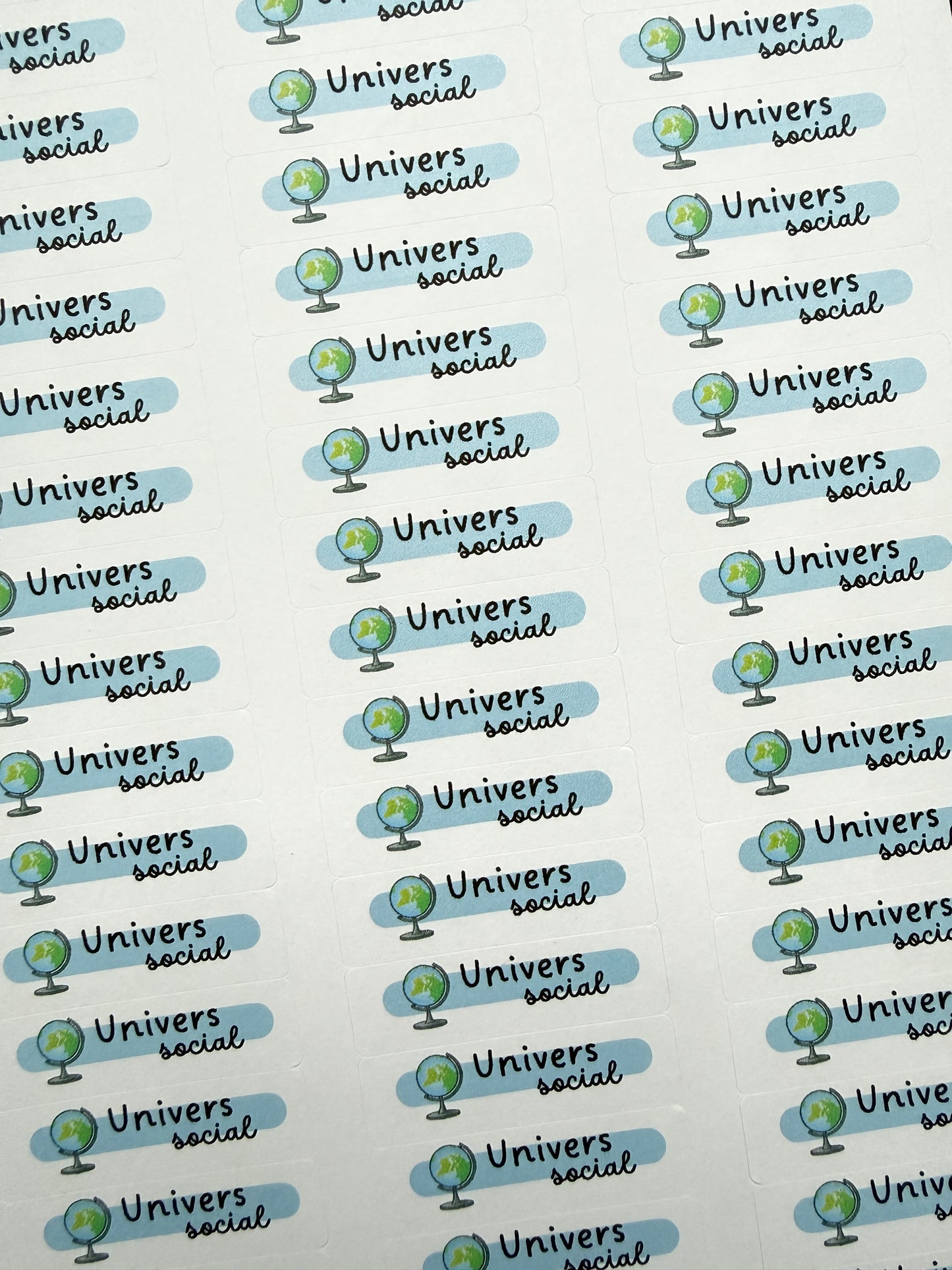 Étiquettes Univers Social