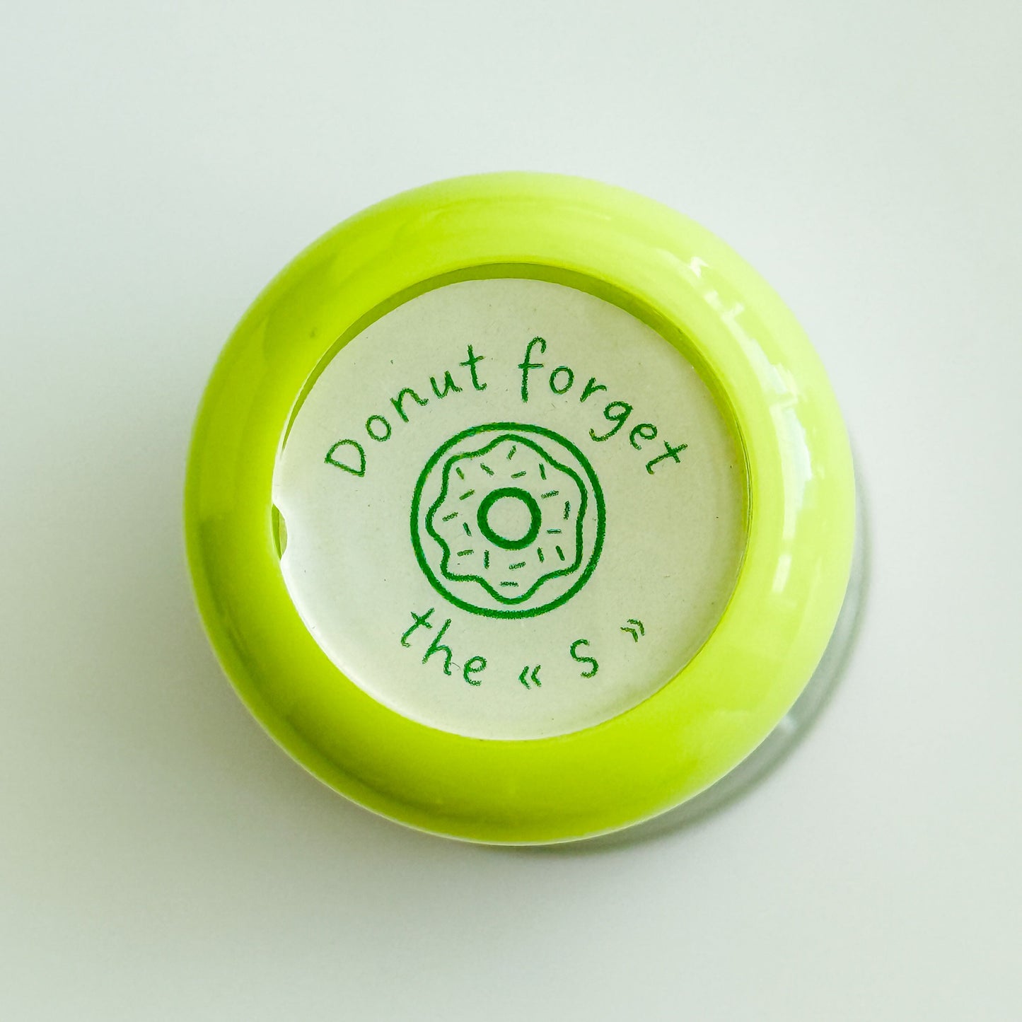 Donut forget the "s"