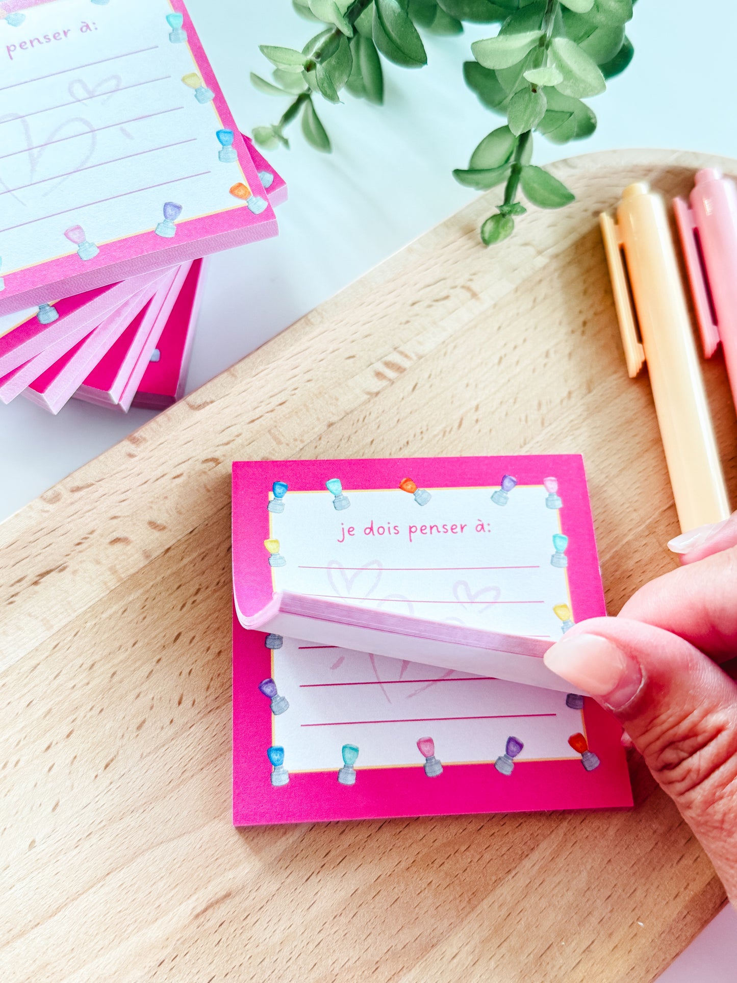post-it rose foncé